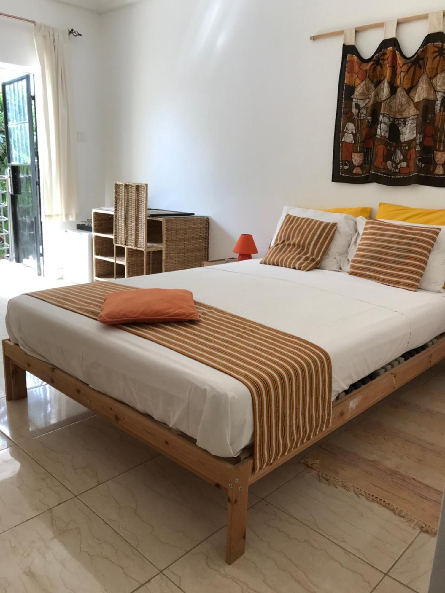 B & B Villa Calliandra Bijilo ภายนอก รูปภาพ