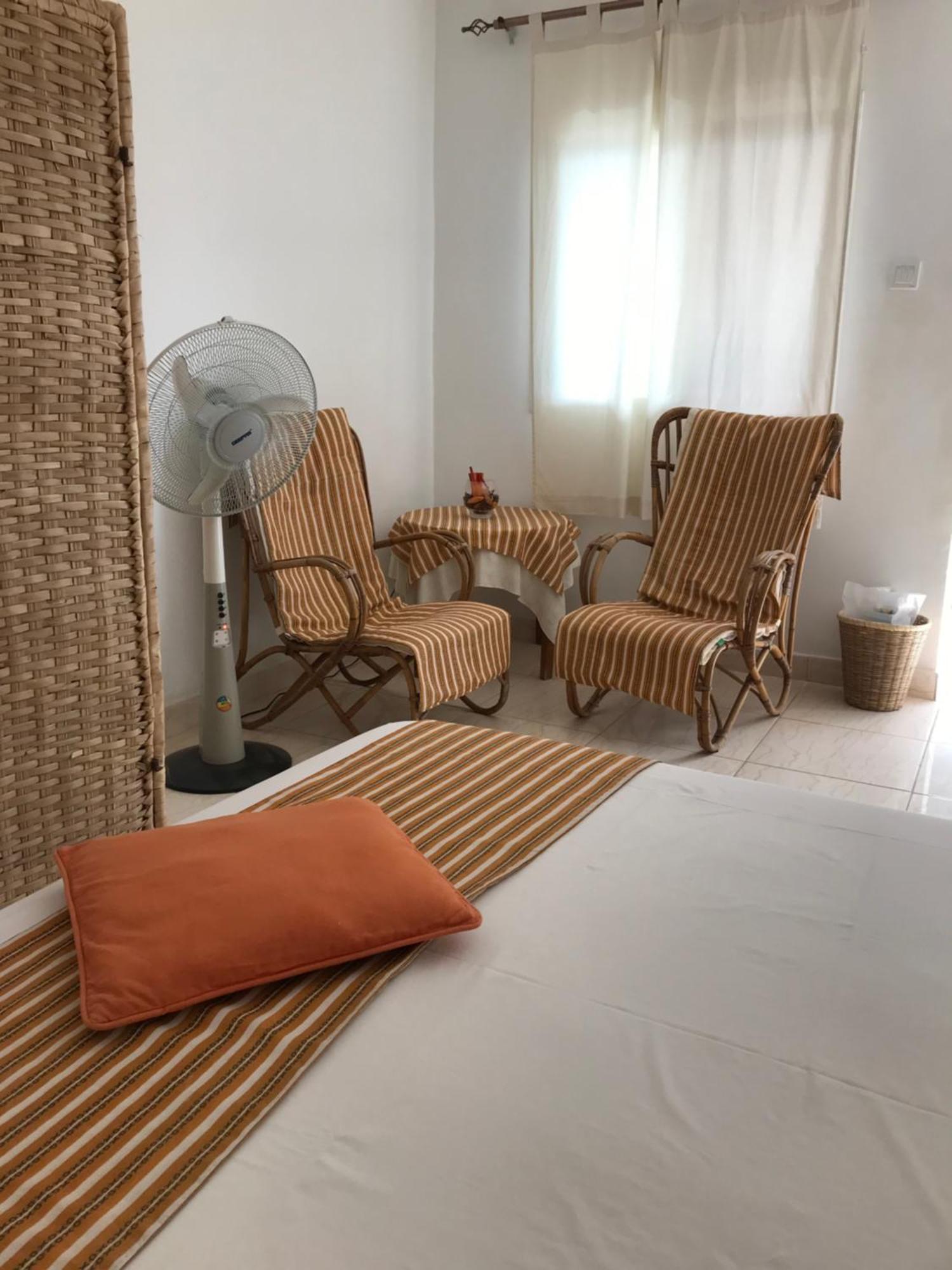B & B Villa Calliandra Bijilo ภายนอก รูปภาพ