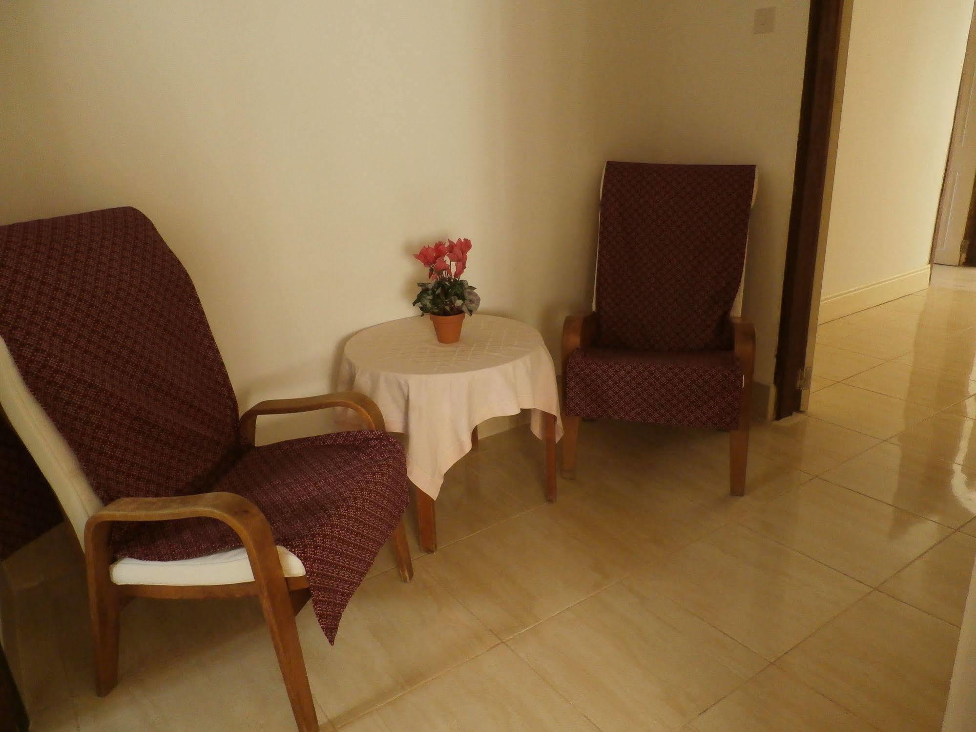 B & B Villa Calliandra Bijilo ภายนอก รูปภาพ