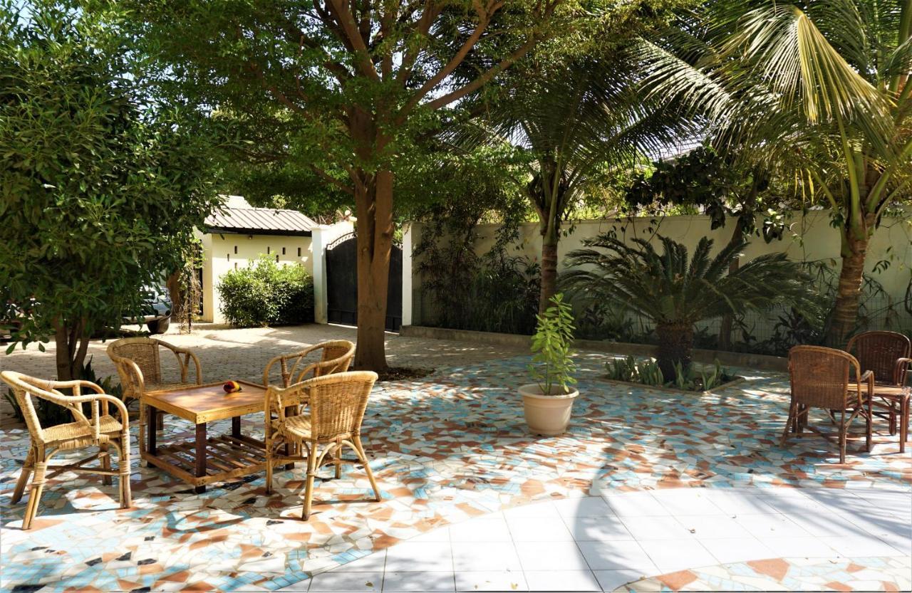 B & B Villa Calliandra Bijilo ภายนอก รูปภาพ