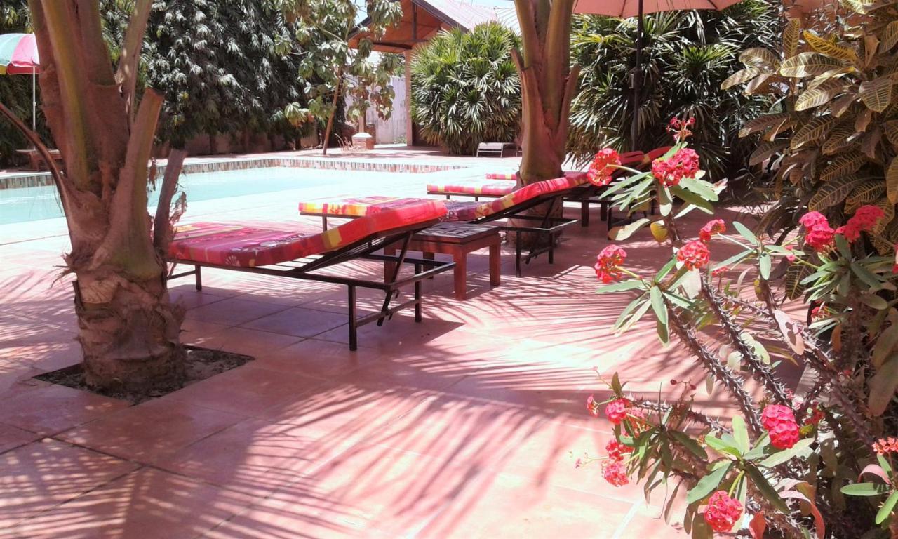 B & B Villa Calliandra Bijilo ภายนอก รูปภาพ